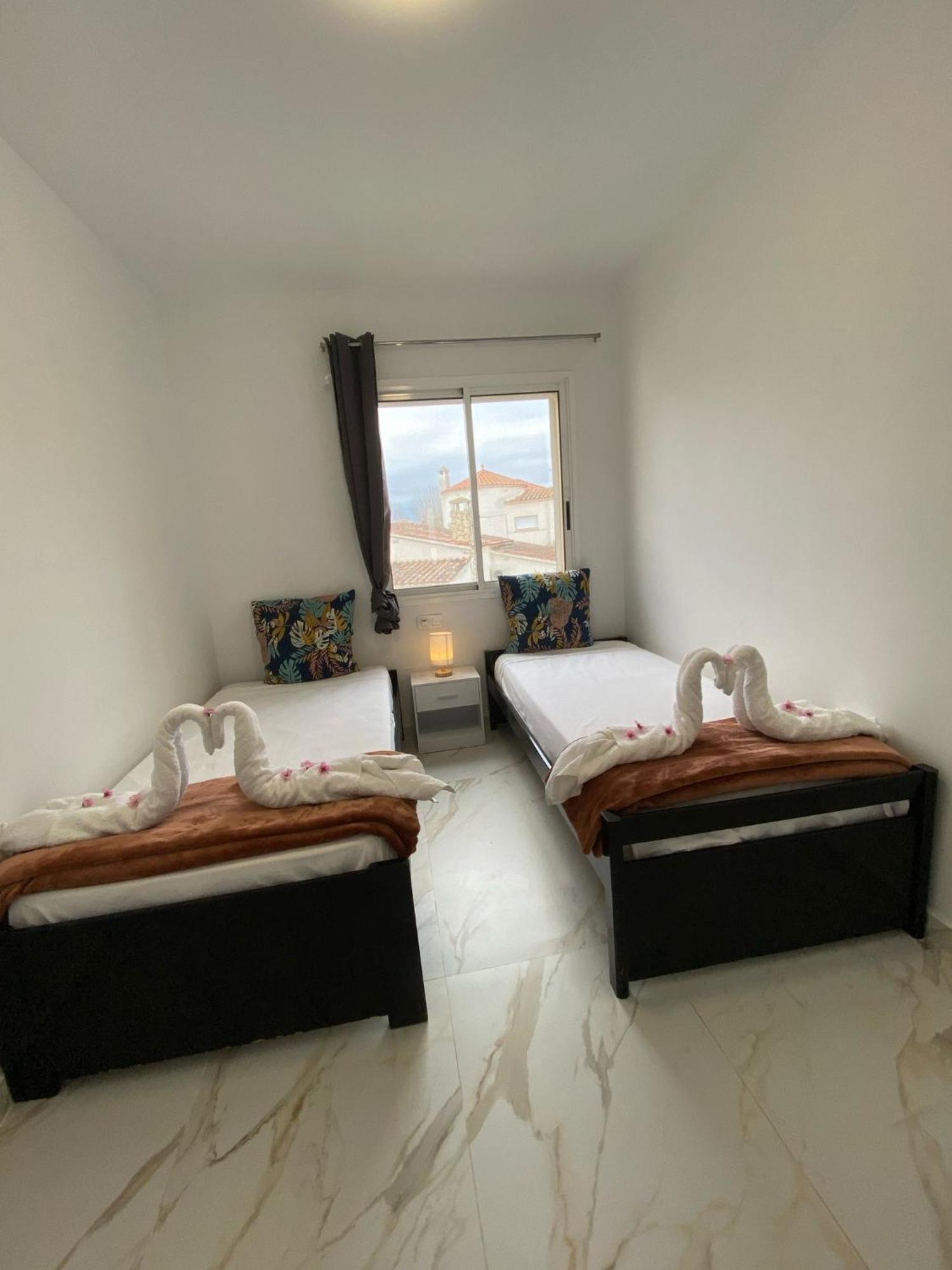Requesens Playa Lejlighed Empuriabrava Eksteriør billede